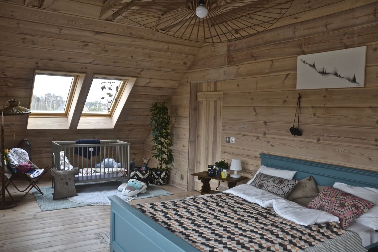 Charlotte ł&oacute;żko z drewna