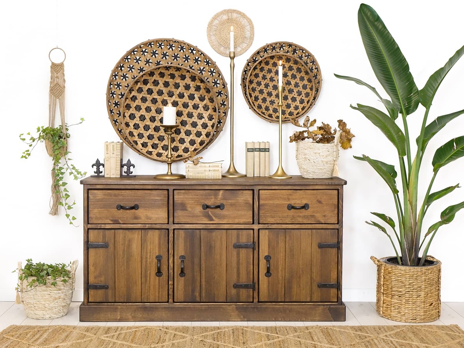 Komoda sosnowa do salonu