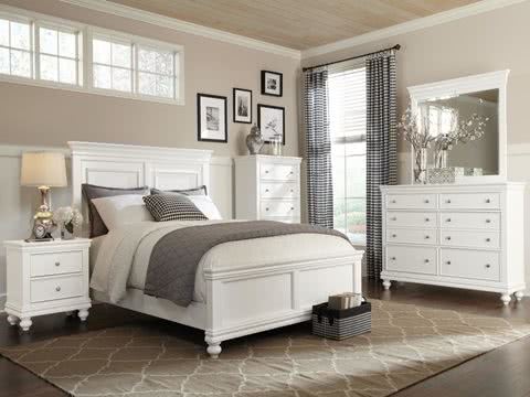 ł&oacute;żka białe, meble drewniane 