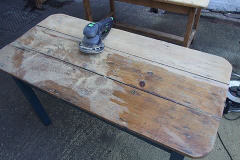 meble drewniane, meble z drewna, renowacja mebli drewnianych 