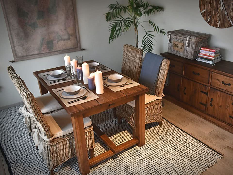 drewniany st&oacute;ł rustykalny