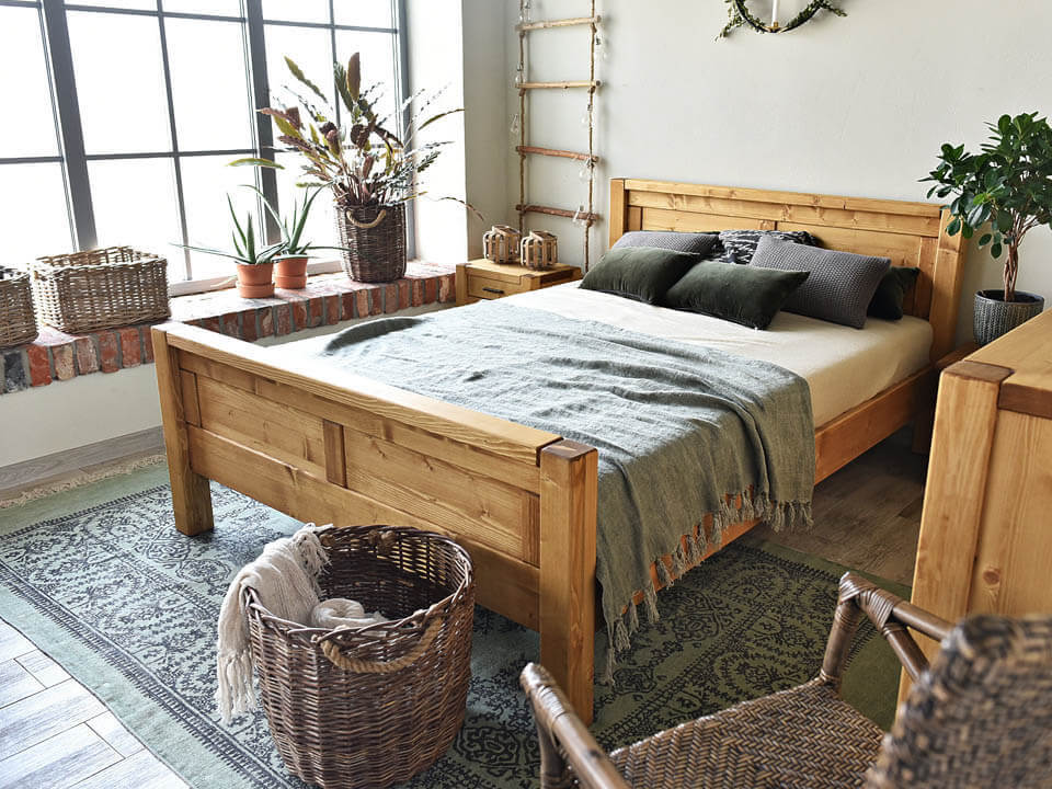 ł&oacute;żko w stylu farmhouse