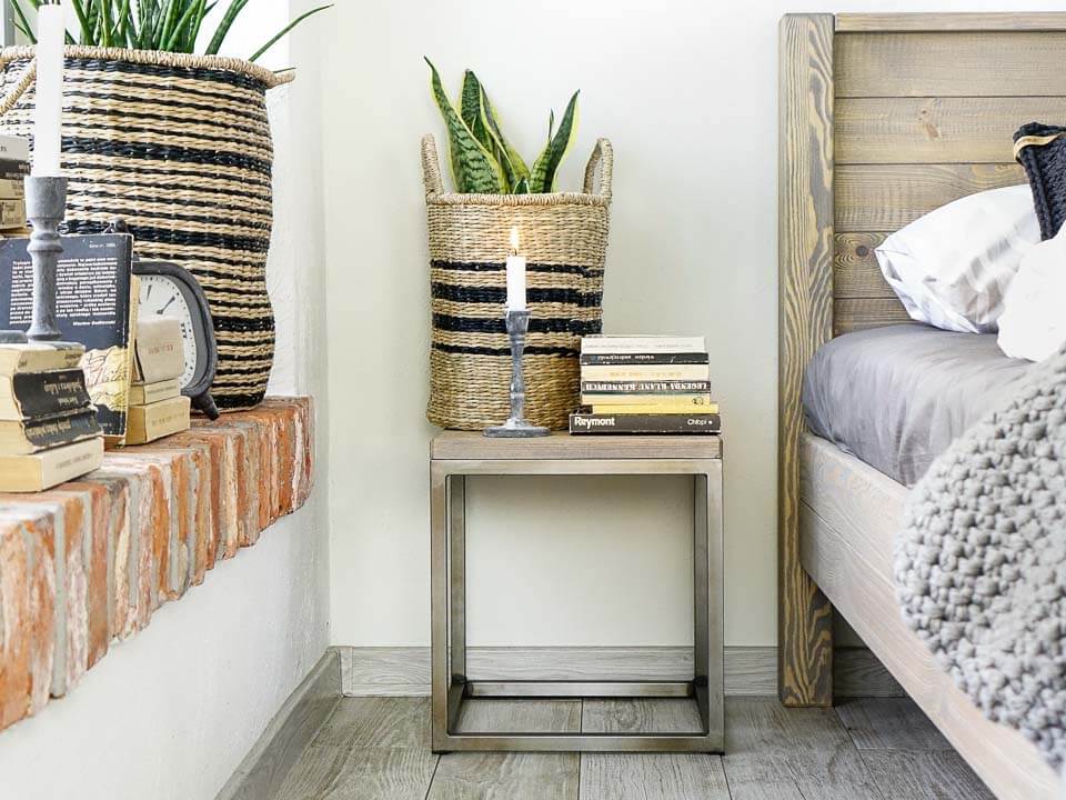 Szafka nocna na metalowych nogach Tennessee 3 Szafka nocna na metalowych nogach Tennessee 3