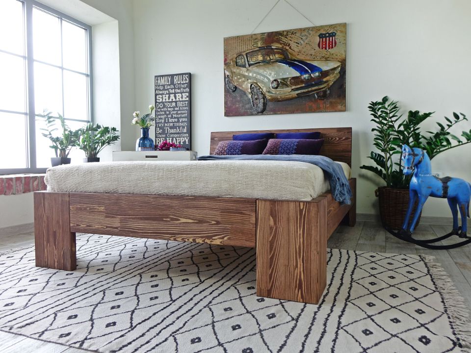 ł&oacute;żka drewniane